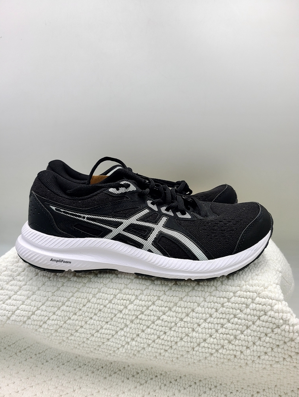 Asics Black and White Men's Athletic Running Sneakers